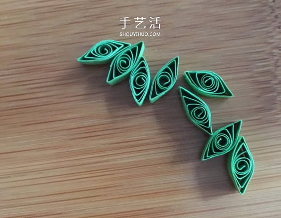DIY圣誕節(jié)衍紙雪花裝飾的方法圖解 -  rpnrmr.com