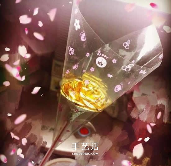 巧克力包裝紙廢物利用制作情人節(jié)玫瑰 -  rpnrmr.com