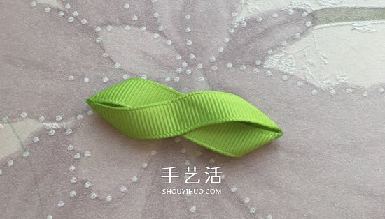 絲帶手工制作花朵發(fā)飾的做法圖解 -  rpnrmr.com