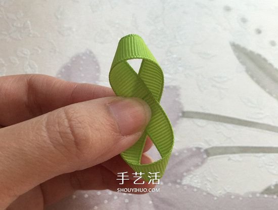 絲帶手工制作花朵發(fā)飾的做法圖解 -  rpnrmr.com