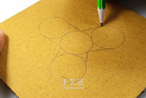 硬紙板手工制作指尖陀螺的視頻教程 -  rpnrmr.com