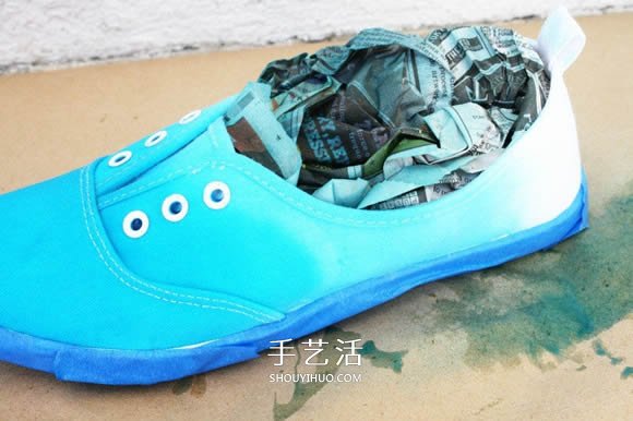 舊帆布鞋染色改造做出漸變效果的方法 -  rpnrmr.com