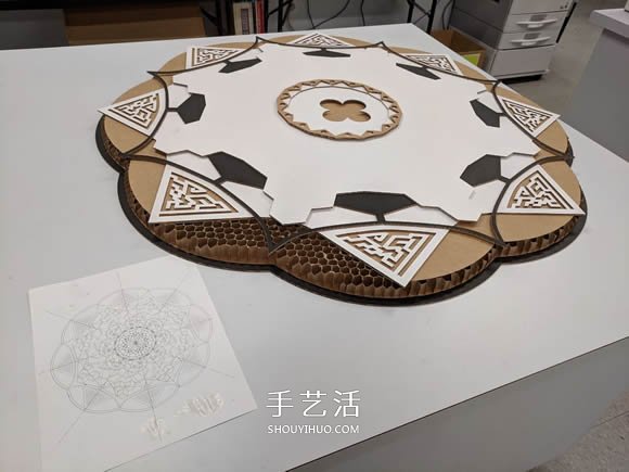 精美的曼荼羅墻 國(guó)外網(wǎng)友帶著兒子做了一個(gè)！ -  rpnrmr.com