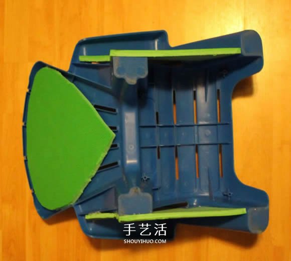 統(tǒng)治維斯特洛斯！用塑料椅給寶寶做鐵王座 -  rpnrmr.com