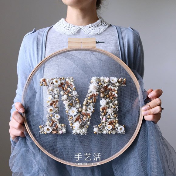 將干花“繡”成字母 這么美的靈感來自于夢里 -  rpnrmr.com