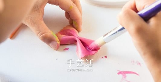 書(shū)本上的小精靈！用意大利面制作可愛(ài)蝴蝶書(shū)簽 -  rpnrmr.com