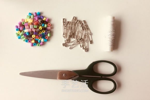 小小別針做首飾！別針手工制作串珠手鐲的方法 -  rpnrmr.com
