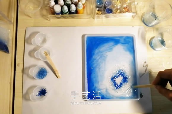 神秘的藍色！樹脂制作瑰麗書籍封面的教程 -  rpnrmr.com