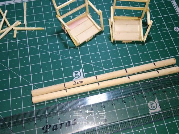 迷你才可愛(ài)！用雪糕棍和火柴棍制作桌椅視頻 -  rpnrmr.com