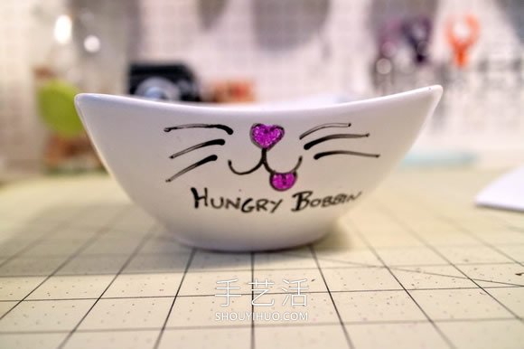 用陶瓷筆畫(huà)一只食物碗 隨時(shí)掌握貓咪小心情！ -  rpnrmr.com