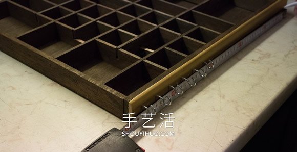 舊托盤巧改造！做成超實(shí)用又好看的首飾架 -  rpnrmr.com