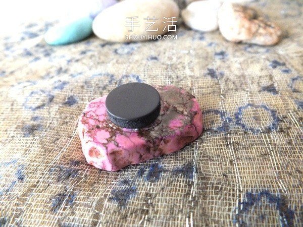 海邊撿回的石頭再利用 DIY制作創(chuàng)意冰箱貼！ -  rpnrmr.com
