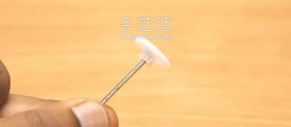 DIY迷你電動(dòng)車(chē)玩具視頻！通過(guò)齒輪進(jìn)行傳動(dòng) -  rpnrmr.com