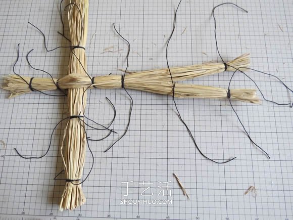 幼兒園稻草人手工制作方法步驟教程 -  rpnrmr.com