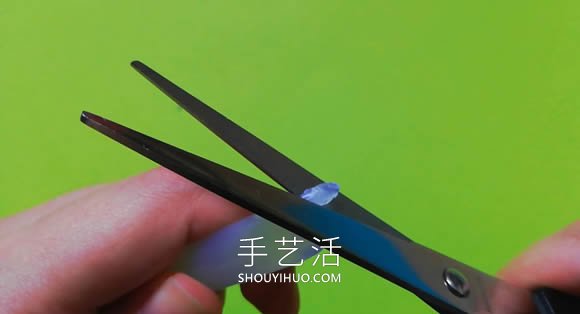 塑料瓶變廢為寶！簡(jiǎn)單漂亮寶石手工制作視頻 -  rpnrmr.com