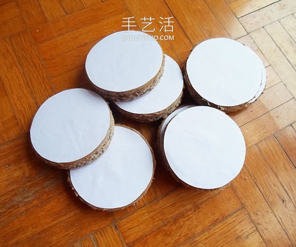 自制多功能床桌的方法 用紙板都不用花錢！ -  rpnrmr.com