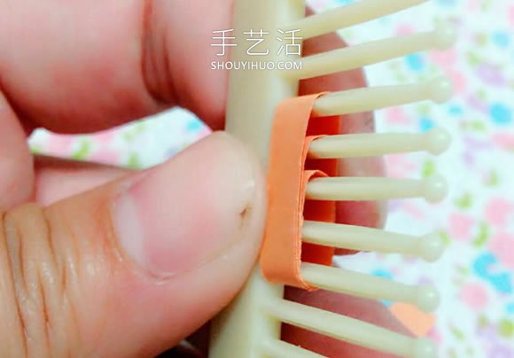 用梳子也能做！簡(jiǎn)單可愛(ài)衍紙五瓣花手工制作 -  rpnrmr.com