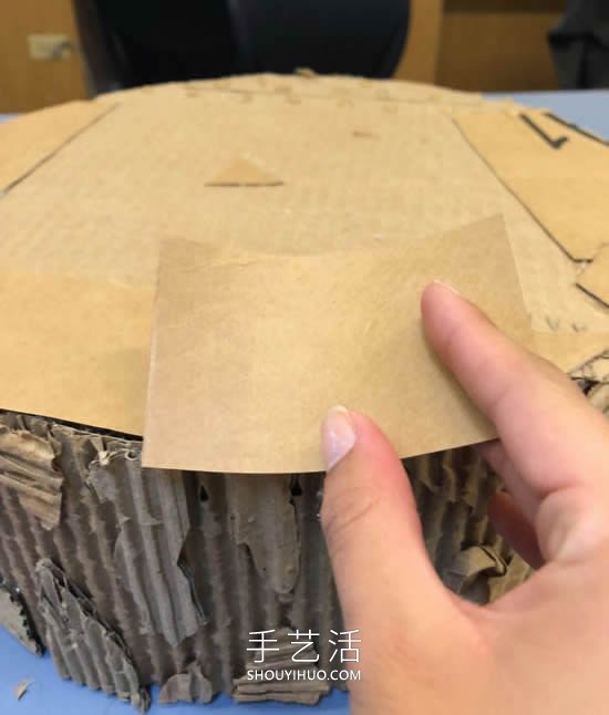 自制貓咪磨爪器 紙板箱再利用不花一分錢(qián)！ -  rpnrmr.com