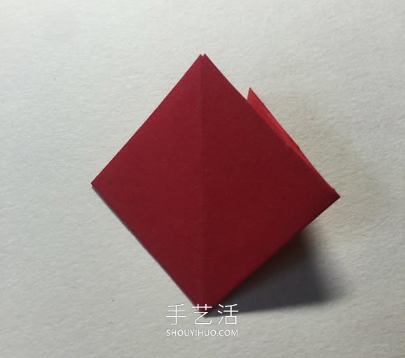 簡(jiǎn)單折紙4個(gè)花瓣 粘合得到一朵四瓣花！ -  rpnrmr.com