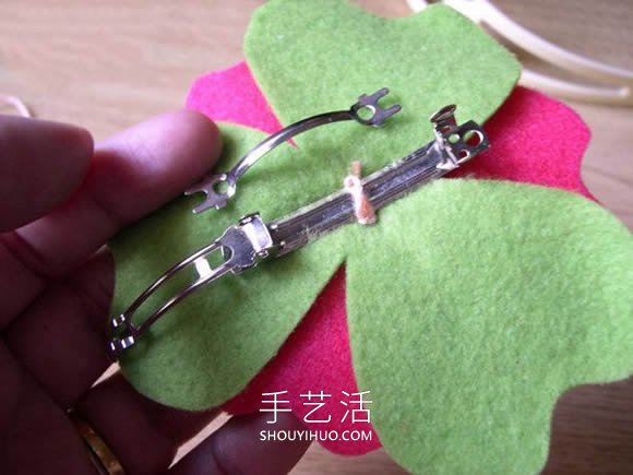 新手也能學(xué)會(huì)！自制簡(jiǎn)單氈布花朵發(fā)箍的方法 -  rpnrmr.com