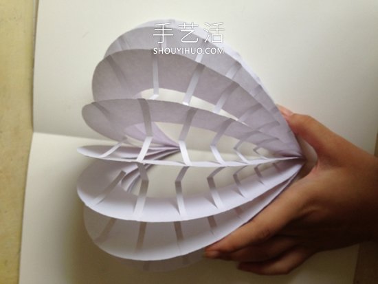卡紙手工制作立體心形卡片的做法圖解 -  rpnrmr.com