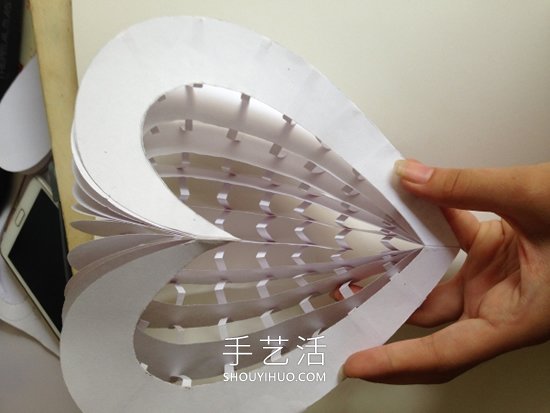 卡紙手工制作立體心形卡片的做法圖解 -  rpnrmr.com