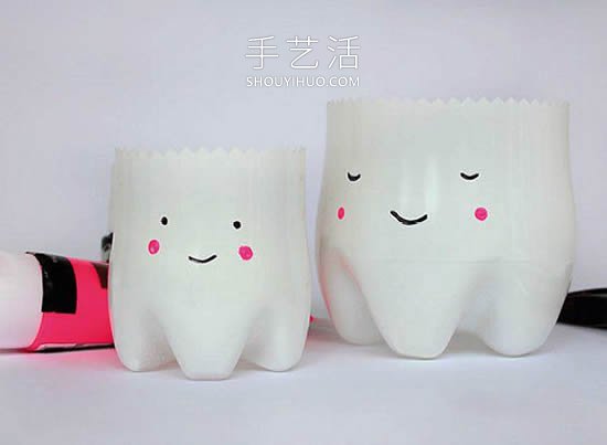 不花一分錢(qián)！用飲料瓶DIY情侶漱口杯的方法 -  rpnrmr.com