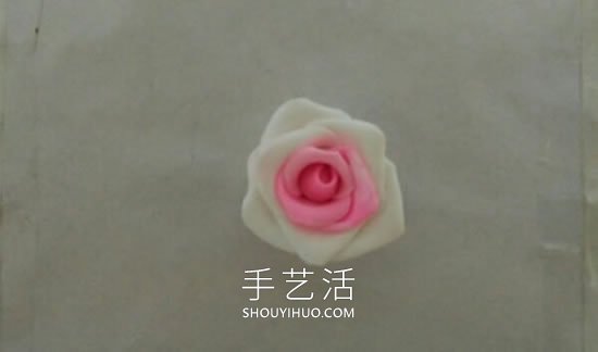 超輕粘土手工制作玫瑰花頭繩的做法圖解 -  rpnrmr.com