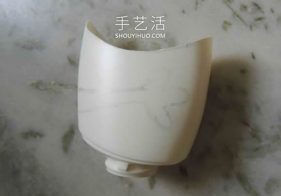 洗發(fā)水瓶廢物利用 手工制作萬圣節(jié)怪物筆筒 -  rpnrmr.com
