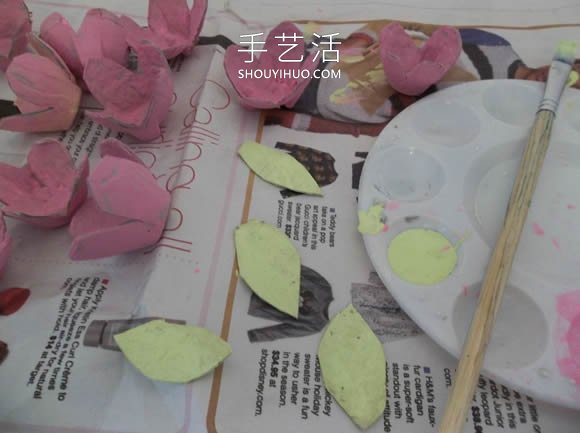 雞蛋保護托廢物利用 手工制作花朵的做法 -  rpnrmr.com