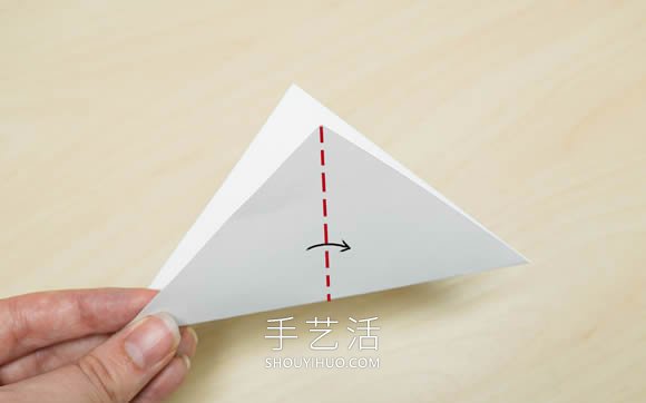 VHS磁帶手工制作漂亮玫瑰花的做法圖解教程 -  rpnrmr.com