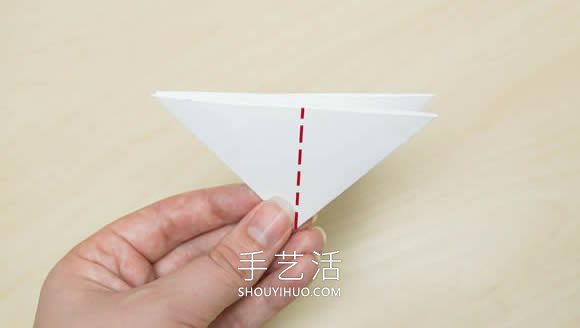 VHS磁帶手工制作漂亮玫瑰花的做法圖解教程 -  rpnrmr.com