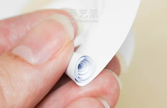 VHS磁帶手工制作漂亮玫瑰花的做法圖解教程 -  rpnrmr.com
