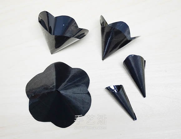 VHS磁帶手工制作漂亮玫瑰花的做法圖解教程 -  rpnrmr.com