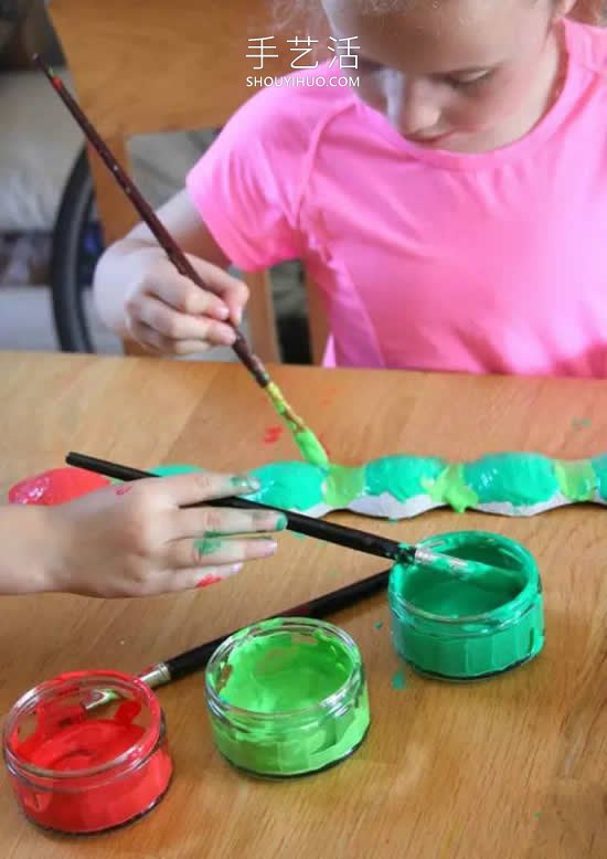 幼兒園雞蛋托手工制作毛毛蟲的做法教程 -  rpnrmr.com