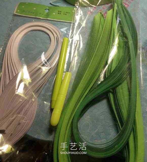 簡(jiǎn)單的衍紙綠色小青蛙手工制作教程 -  rpnrmr.com