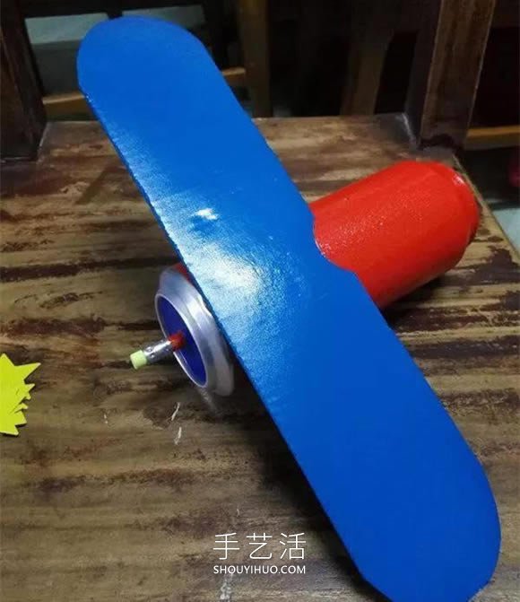 簡單易拉罐廢物利用 自制飛機模型的方法  -  rpnrmr.com