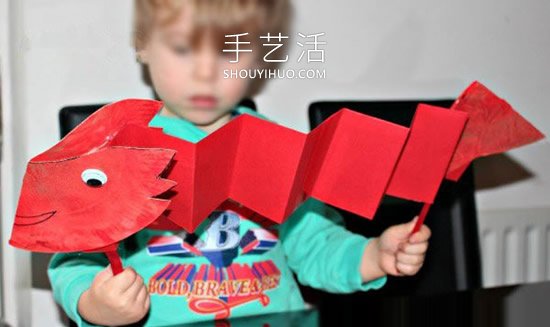 紙盤手工制作端午節(jié)舞龍的做法圖解教程 -  rpnrmr.com