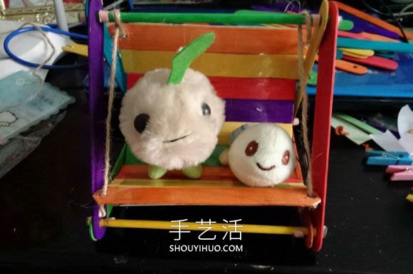 雪糕棍手工制作秋千吊椅的方法圖解教程 -  rpnrmr.com