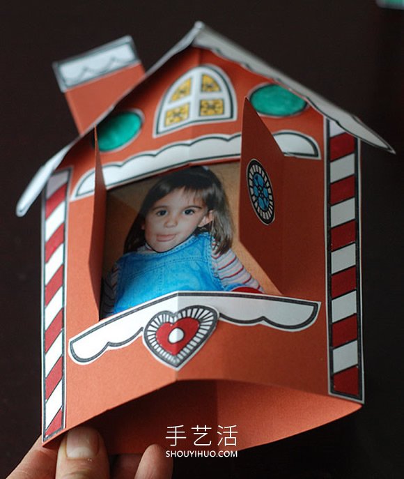 簡單自制圣誕風格小屋相框的方法教程 -  rpnrmr.com