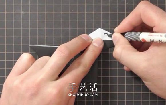 折紙嘴巴會動的烏鴉的折法視頻教程 -  rpnrmr.com