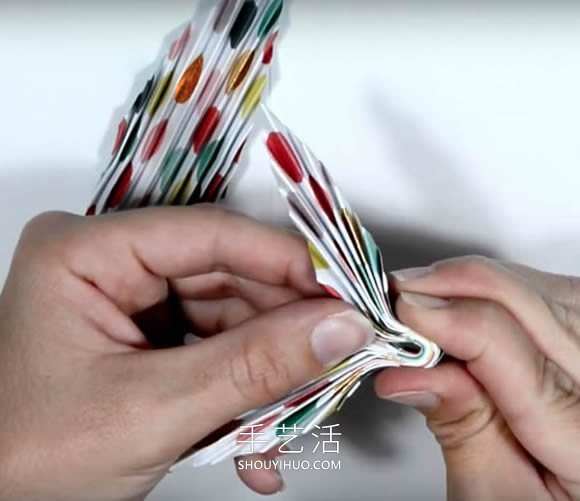 簡(jiǎn)單又漂亮紙蝴蝶的折法圖解教程 -  rpnrmr.com