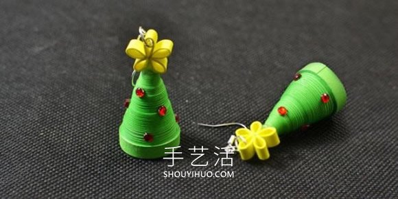 簡單又有創(chuàng)意！衍紙圣誕樹耳環(huán)的制作方法 -  rpnrmr.com