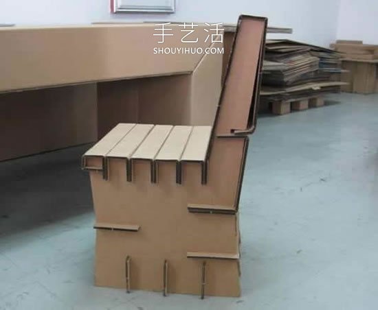硬紙板廢物利用手工制作椅子的做法教程 -  rpnrmr.com