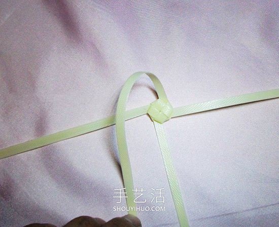 塑料包裝帶編織玫瑰花的方法圖解教程 -  rpnrmr.com
