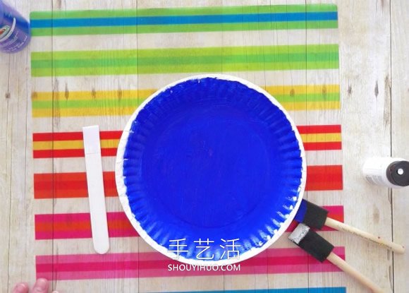 幼兒用紙盤手工制作蜘蛛和蜘蛛網(wǎng)玩具的教程 -  rpnrmr.com