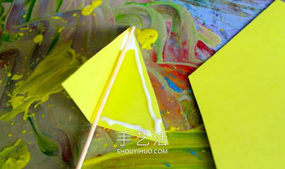 幼兒園手工制作紙盤(pán)帆船玩具的做法教程 -  rpnrmr.com