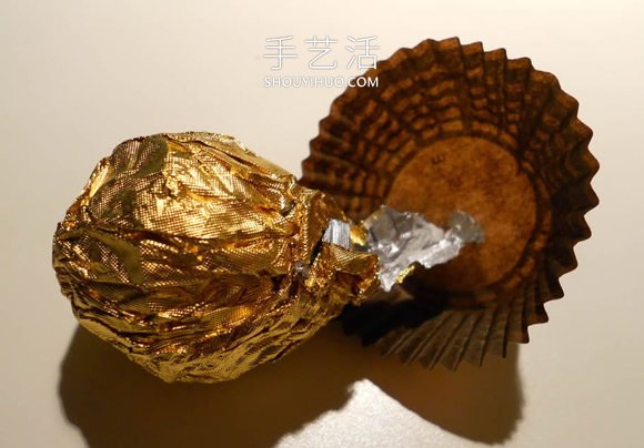 巧克力包裝紙手工制作金色玫瑰花的做法教程 -  rpnrmr.com