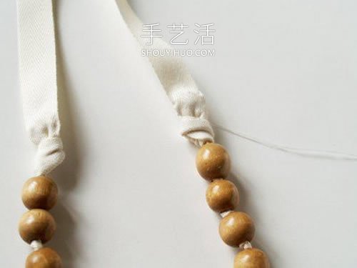 DIY簡(jiǎn)約串珠項(xiàng)鏈的方法圖解教程 -  rpnrmr.com