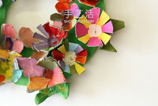 幼兒園手工制作雞蛋托彩色花環(huán)的做法教程 -  rpnrmr.com